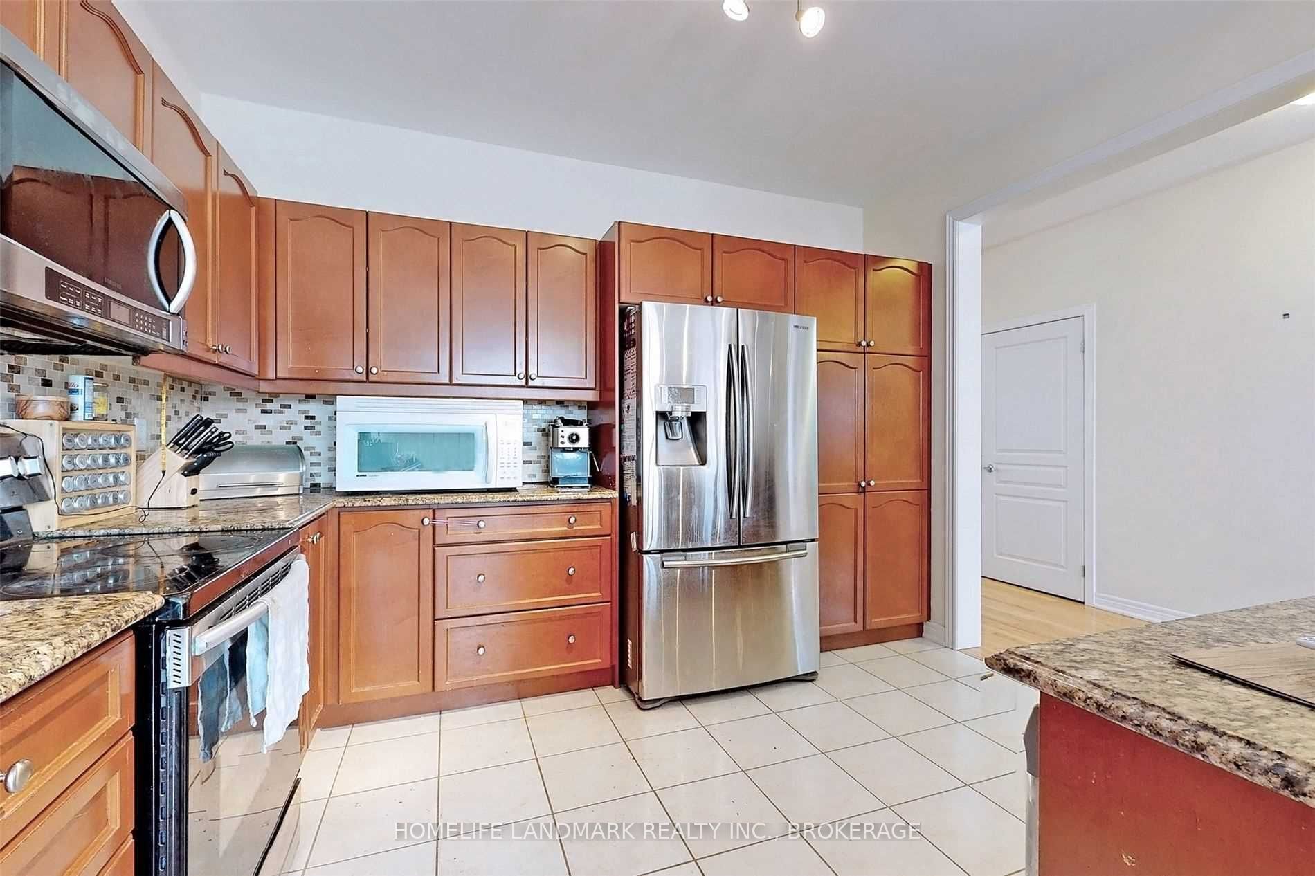 6 Weekes Ave · Photo 9