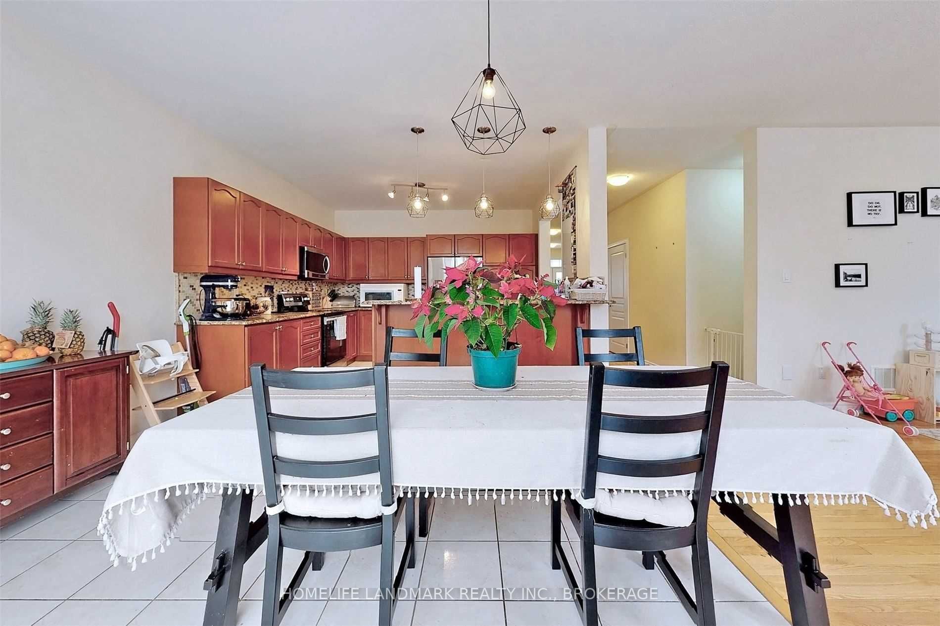 6 Weekes Ave · Photo 12
