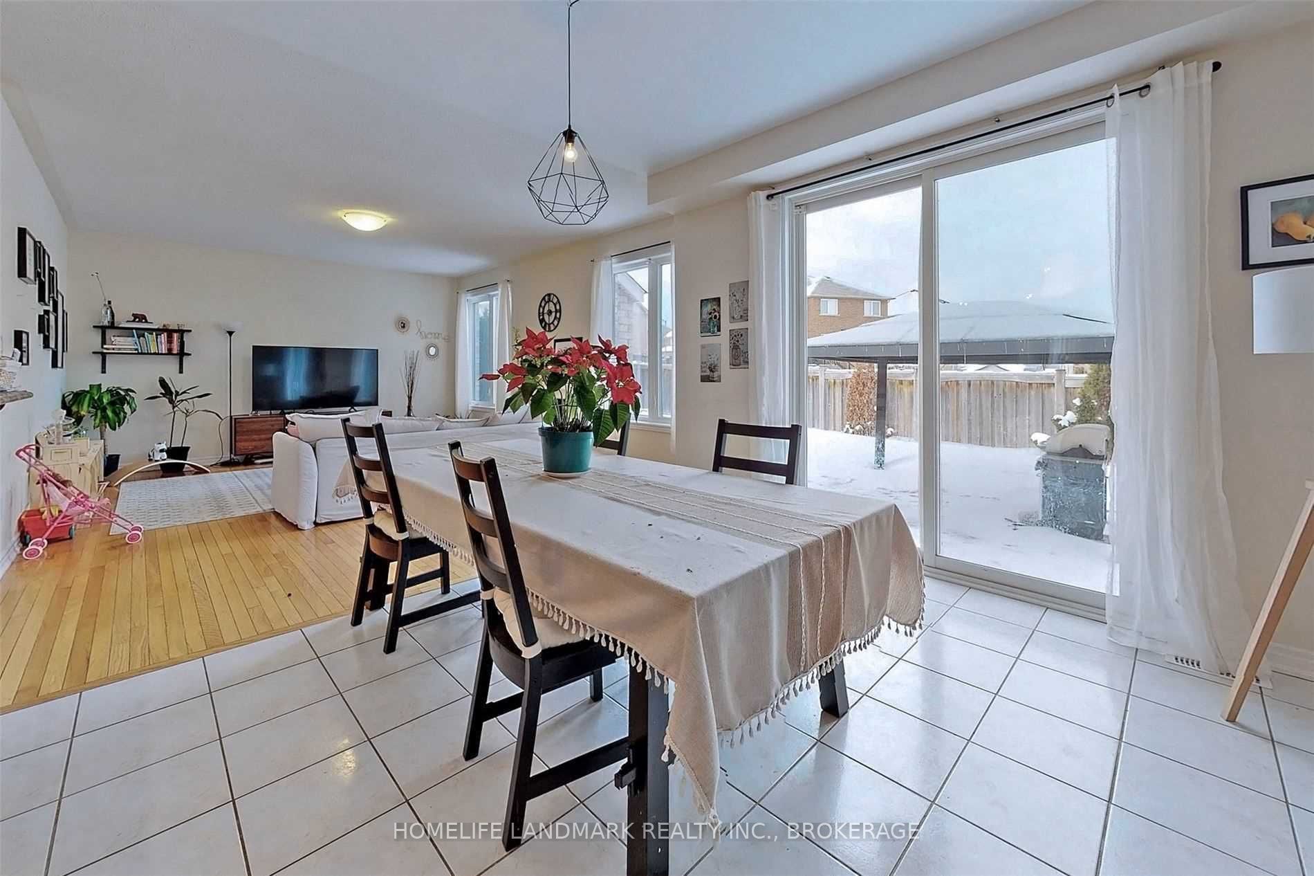 6 Weekes Ave · Photo 14