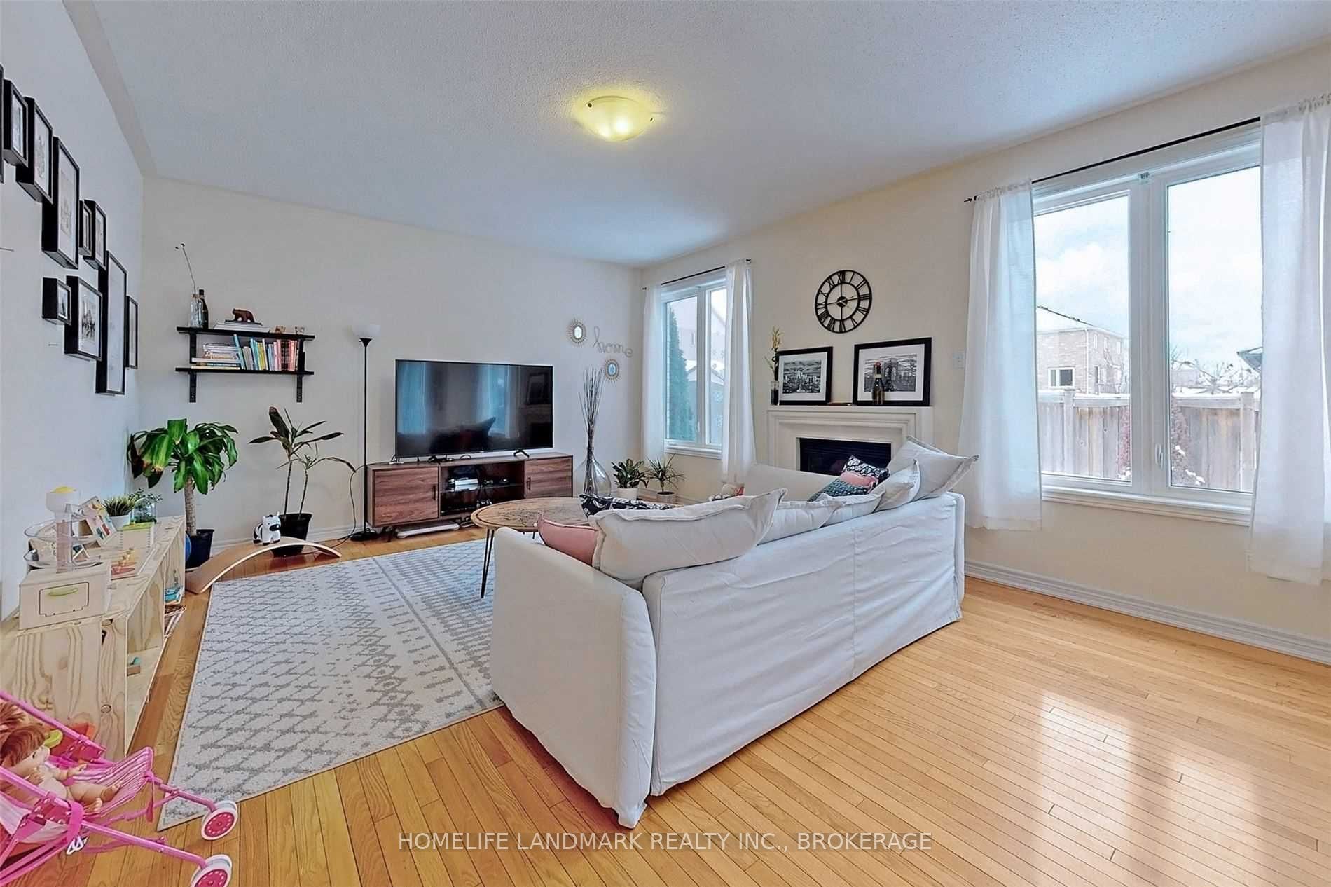 6 Weekes Ave · Photo 15