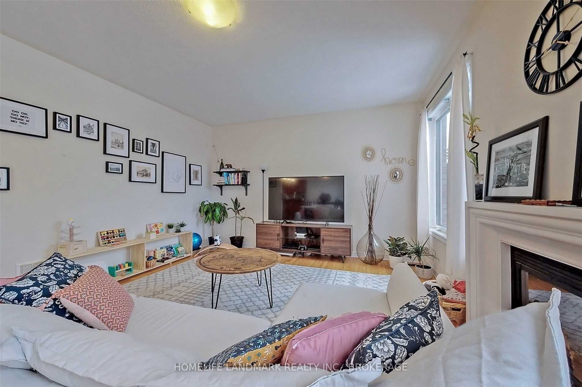 6 Weekes Ave · Photo 16