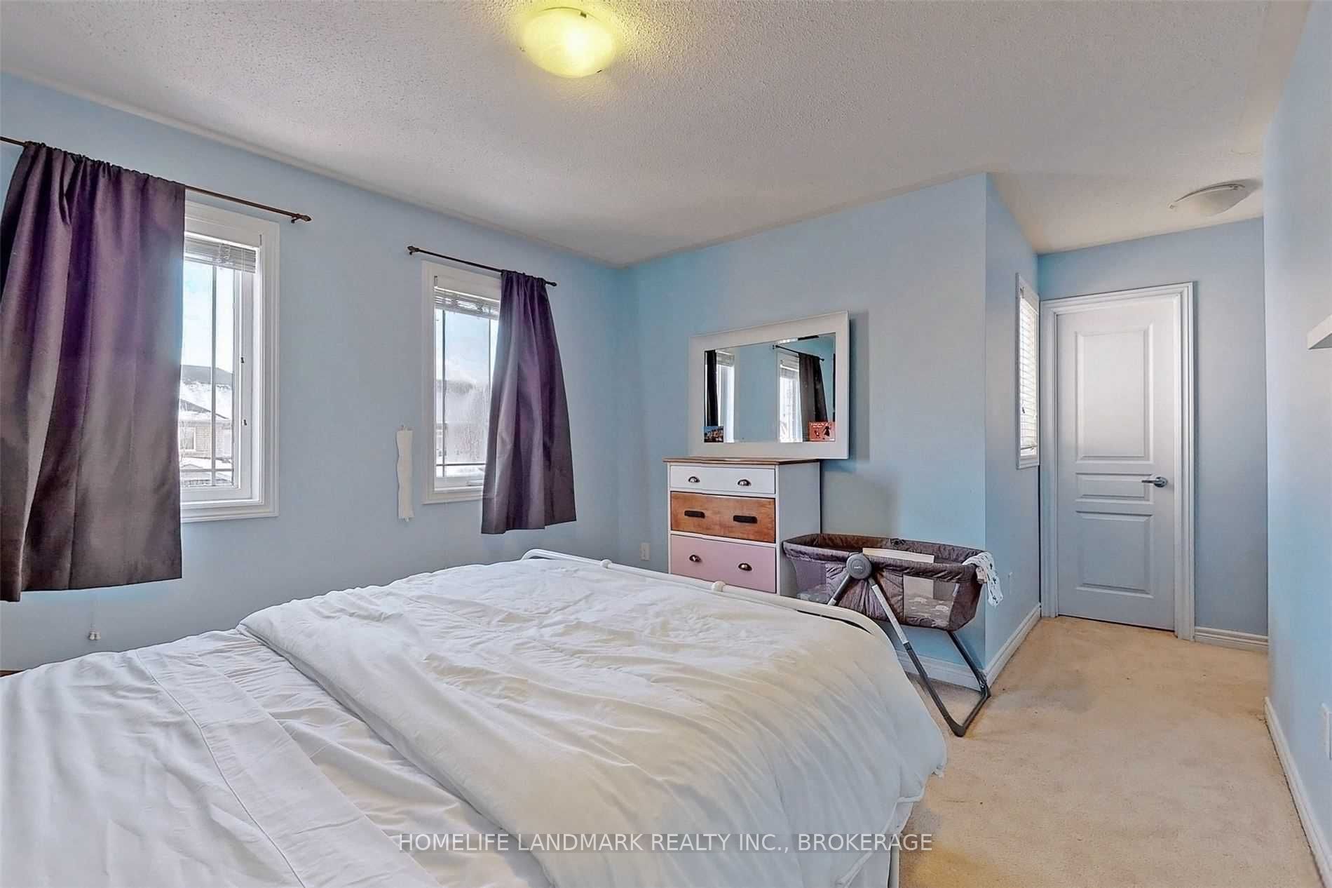 6 Weekes Ave · Photo 21