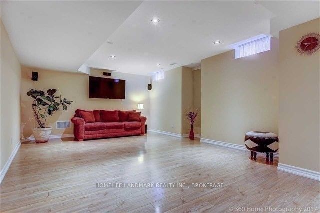6 Weekes Ave · Photo 31