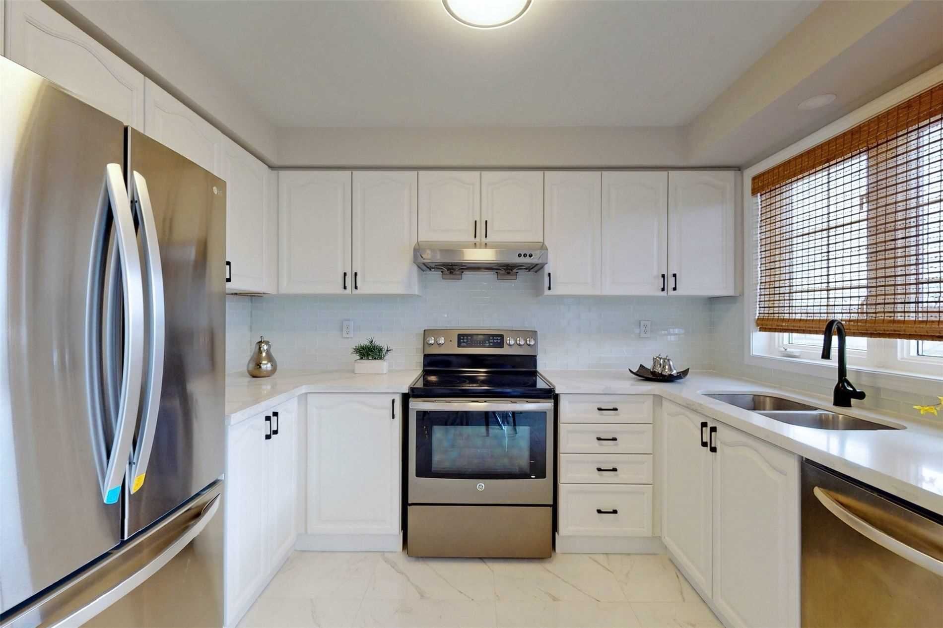 3 Sarum Cres · 房屋照片 7