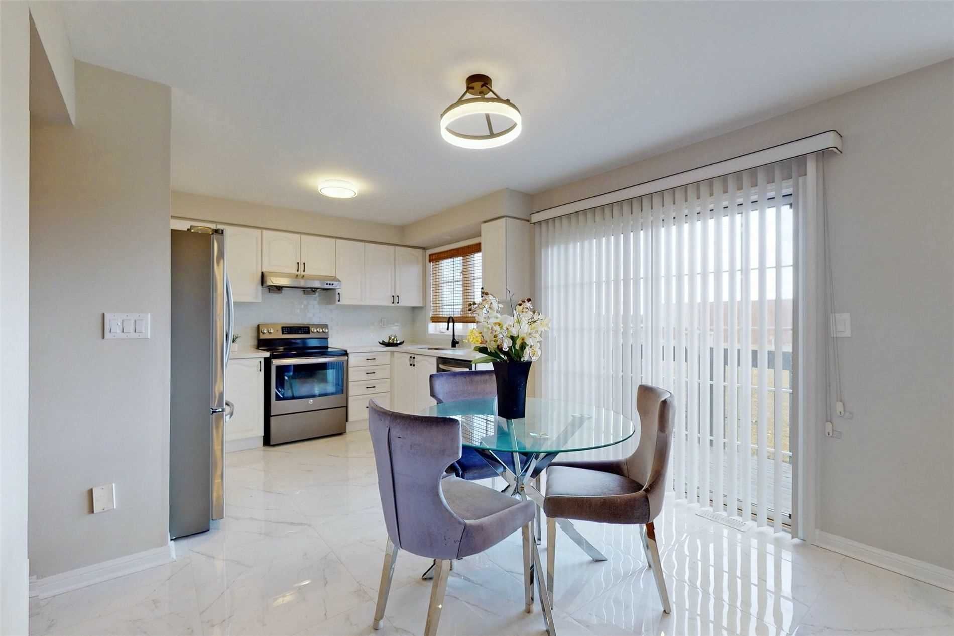 3 Sarum Cres · 房屋照片 8