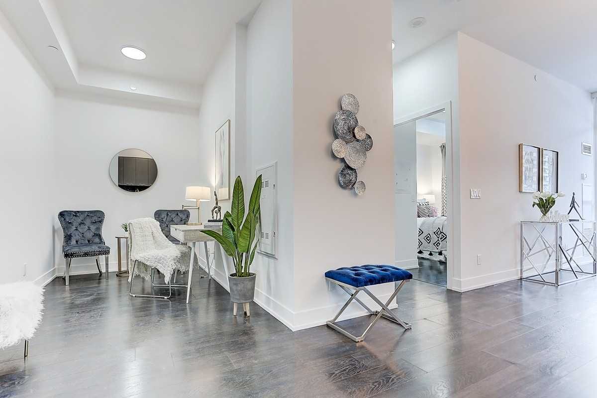 9471 Yonge St 333 · Photo 5