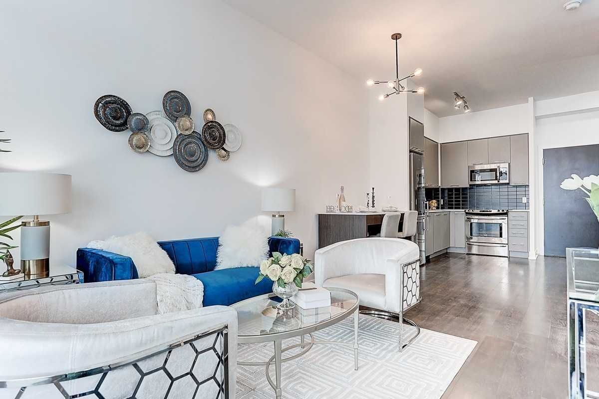 9471 Yonge St 333 · Photo 9