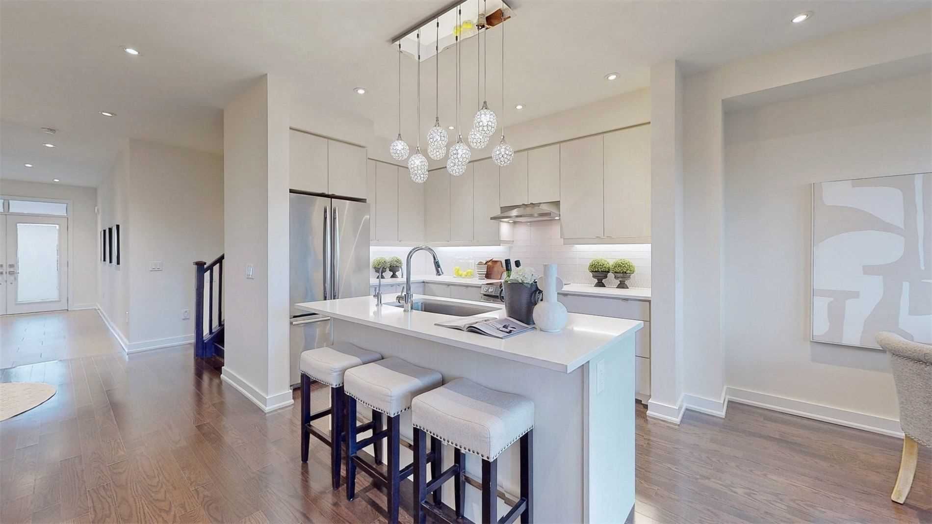 121 Dariole Dr · Photo 5