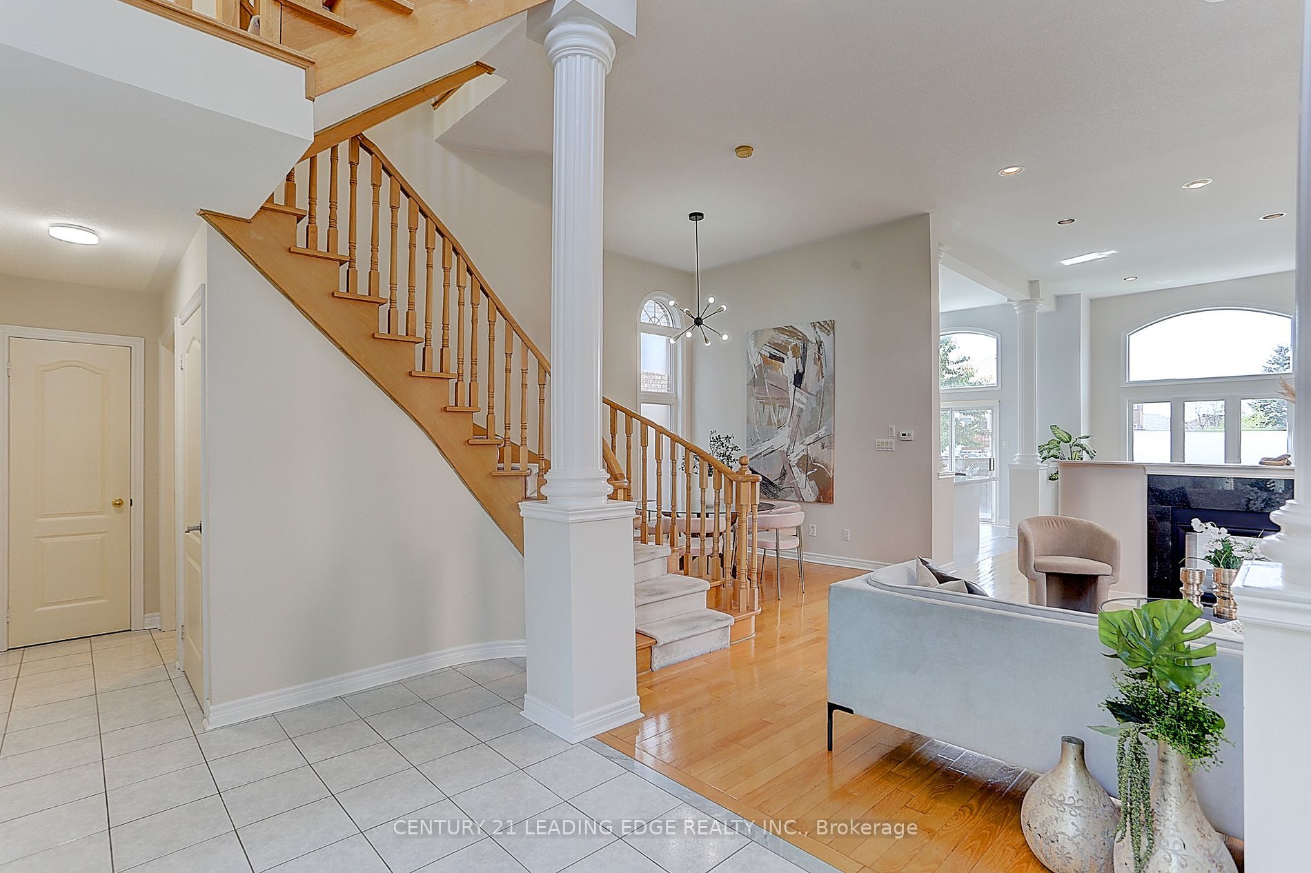 80 Futura Ave · Photo 3