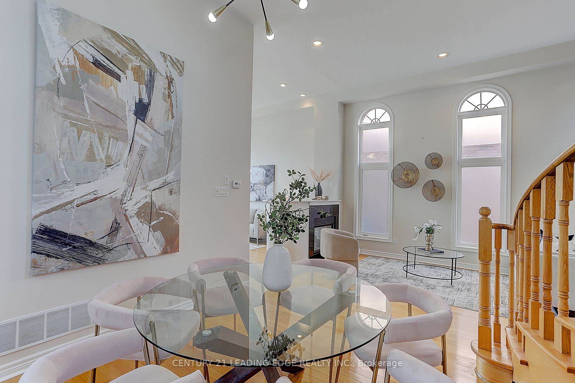 80 Futura Ave · Photo 6