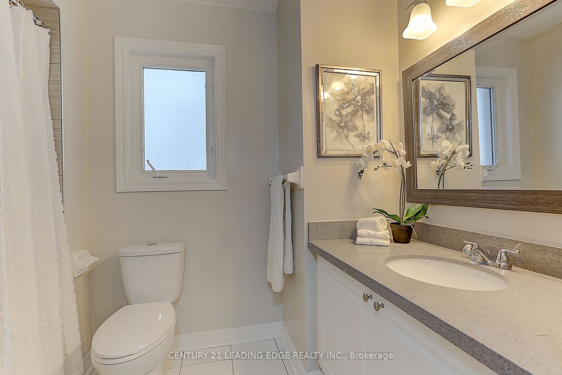 80 Futura Ave · Photo 13