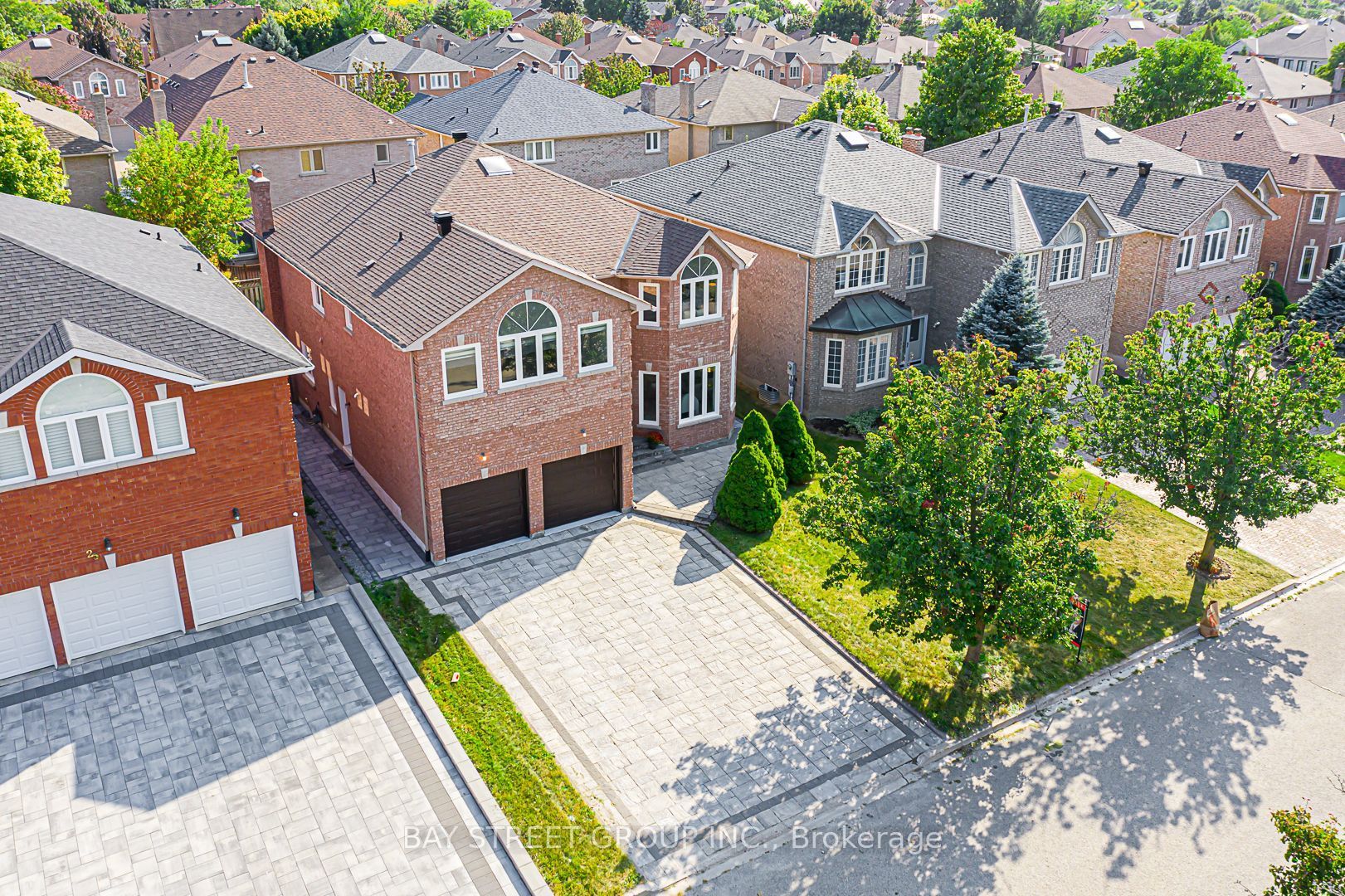 23 Sheila Cres · Photo 2