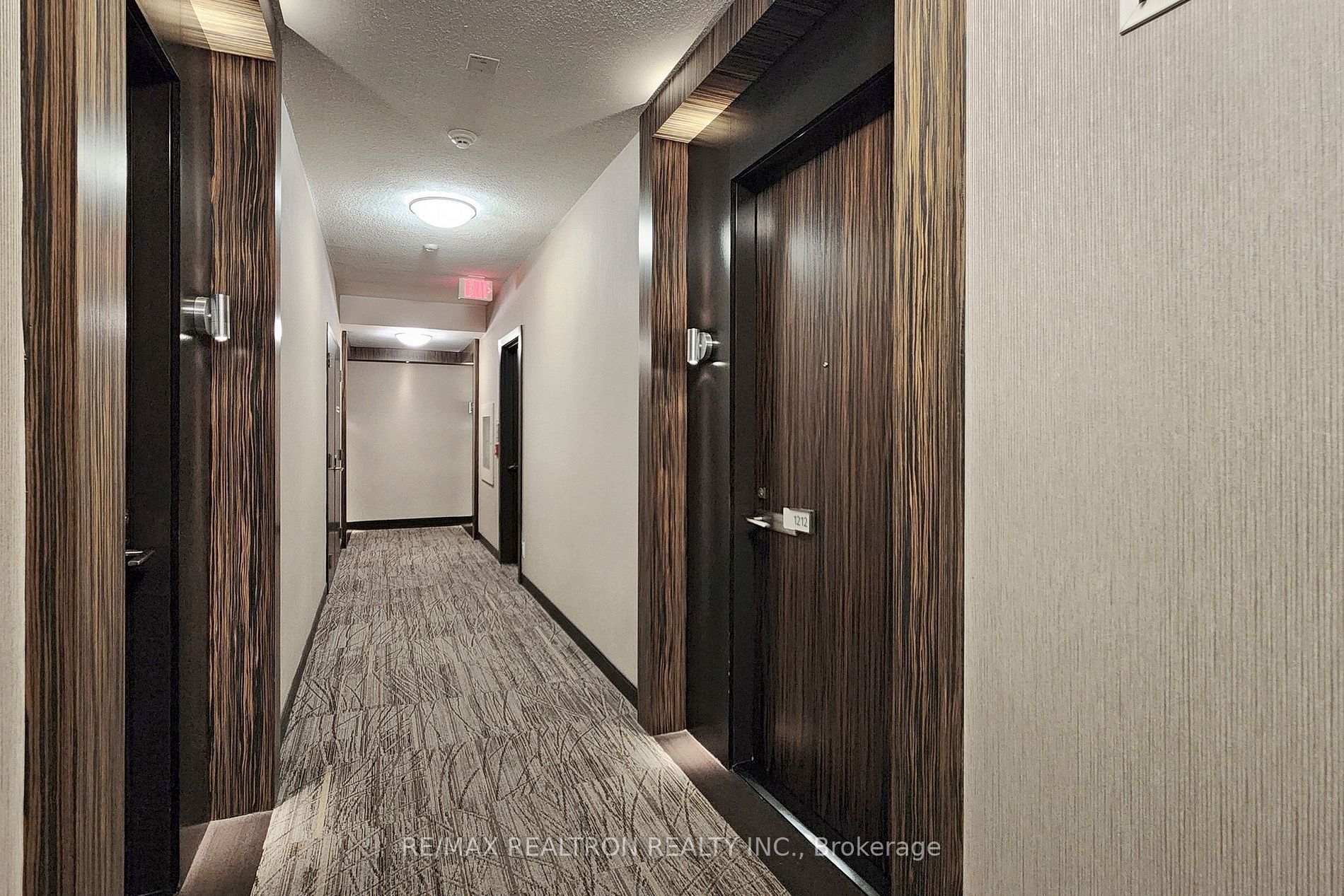 233 South Park Rd 1212 · Photo 3