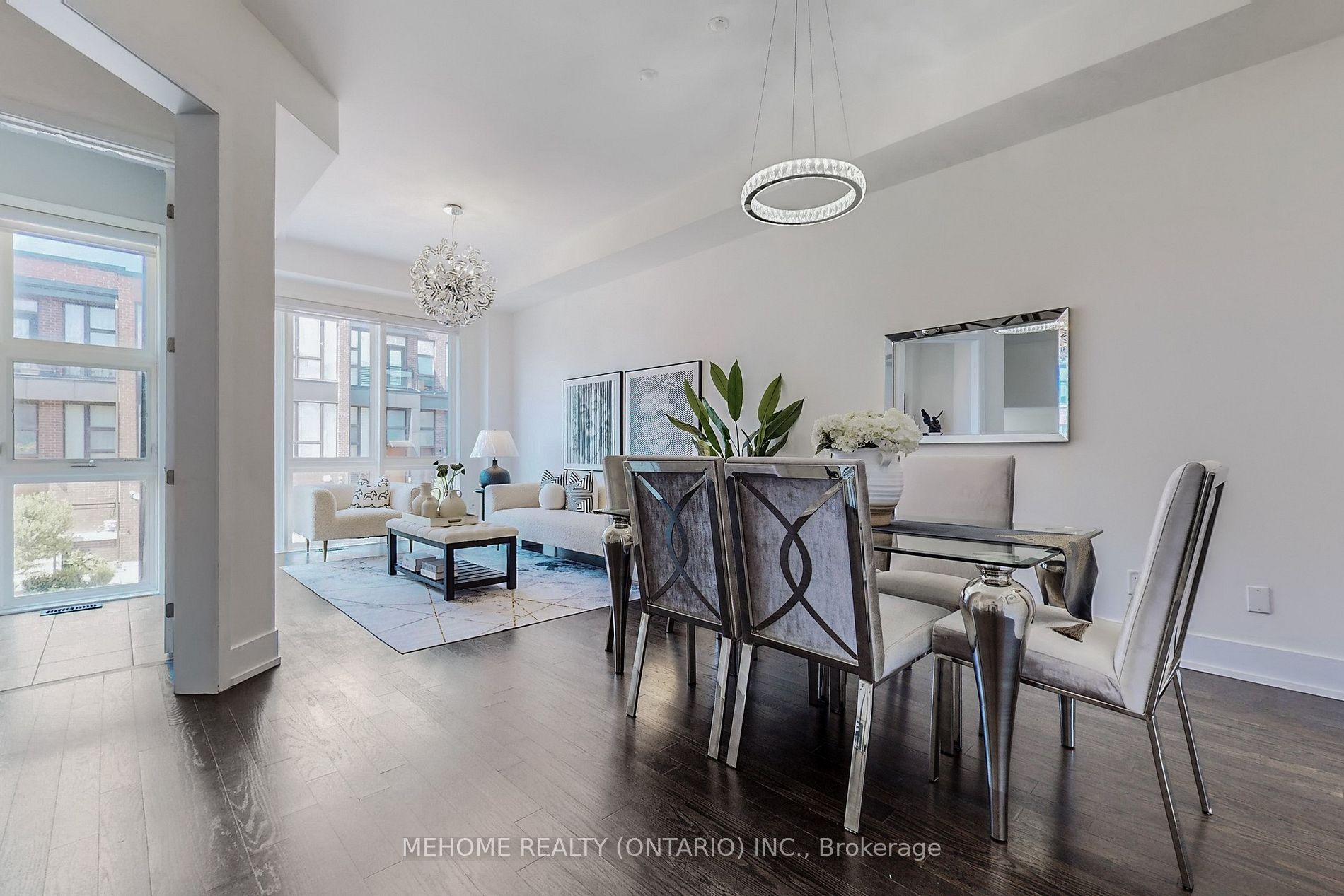 8 Cambray Rd · Photo 4