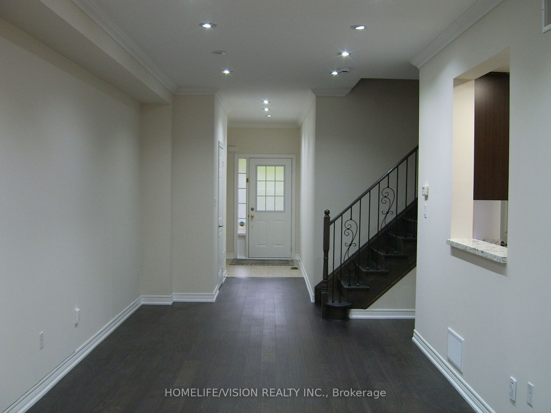 5 Hawkes Dr · Photo 3