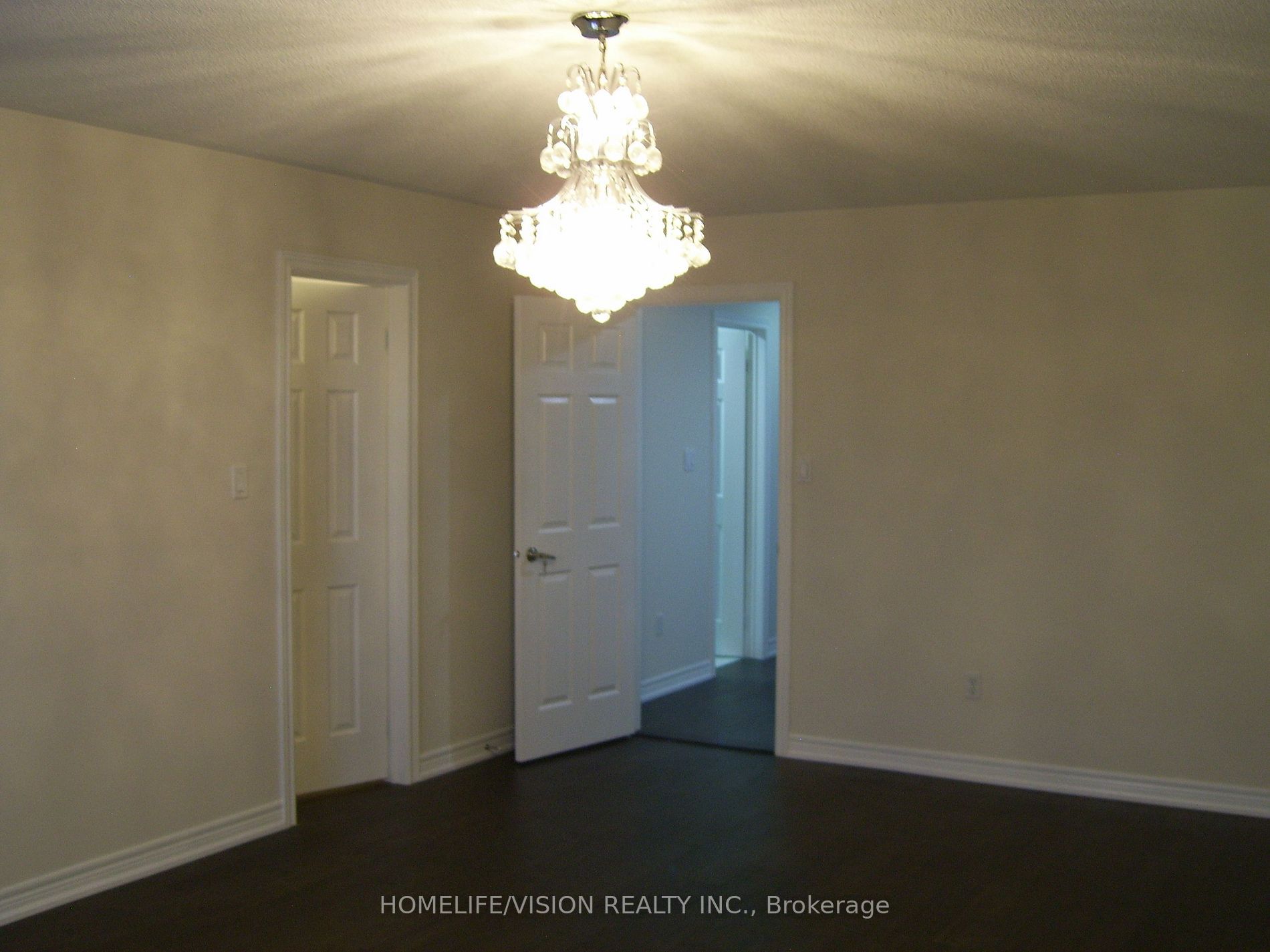5 Hawkes Dr · Photo 8