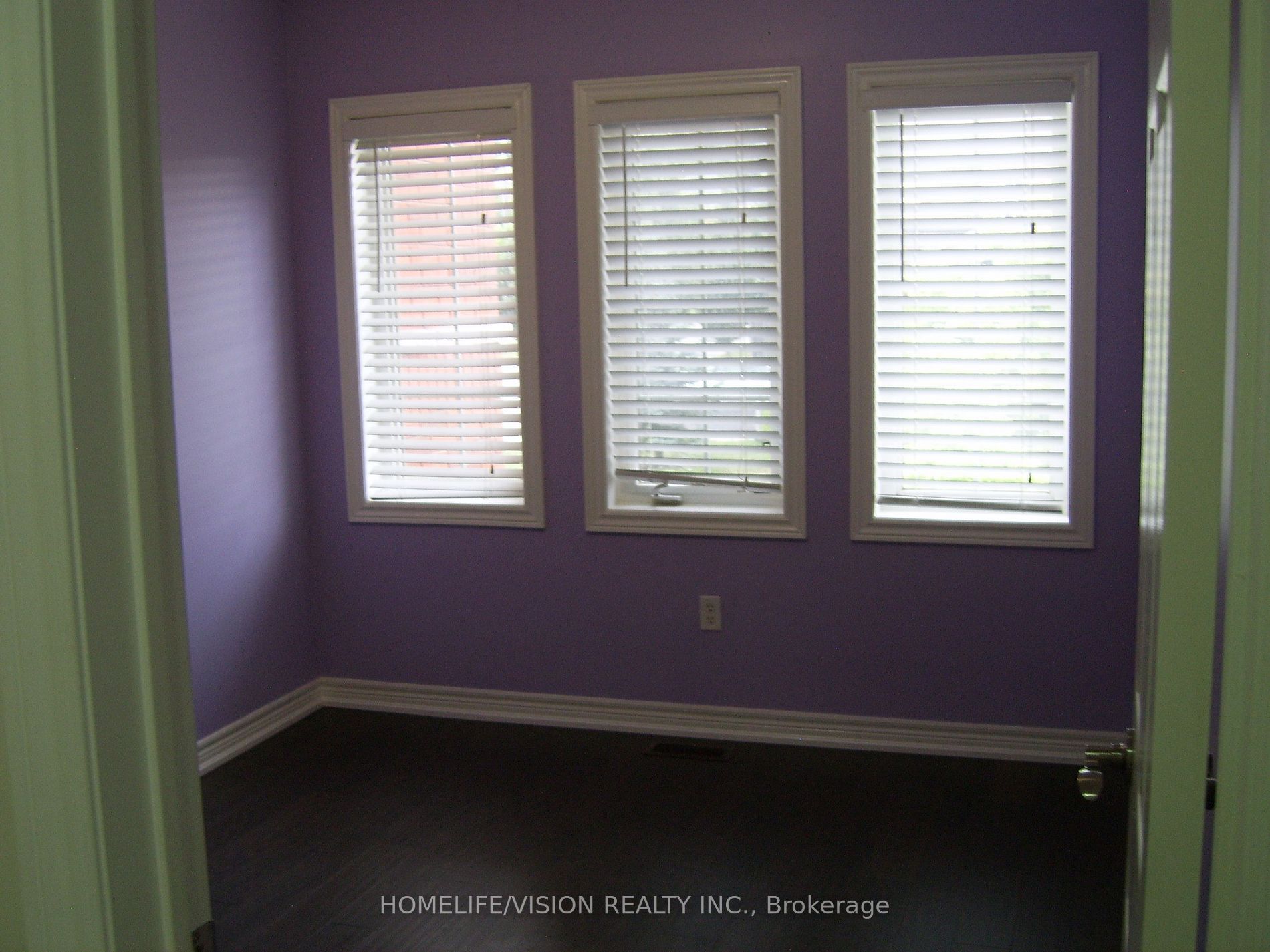 5 Hawkes Dr · Photo 9