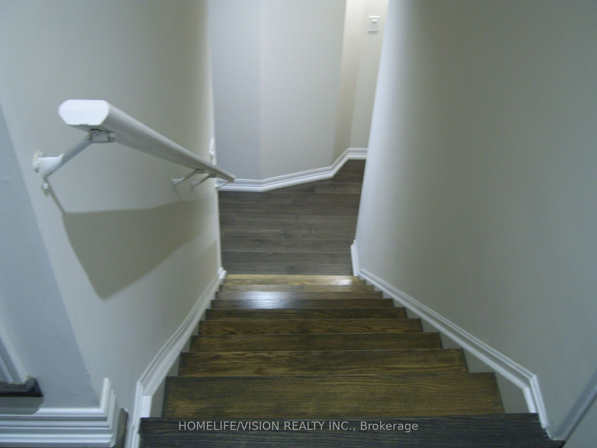 5 Hawkes Dr · Photo 11