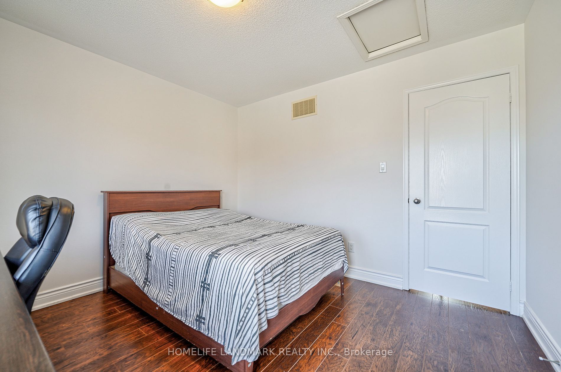 5595 Oscar Peterson Blvd 4 · Photo 10